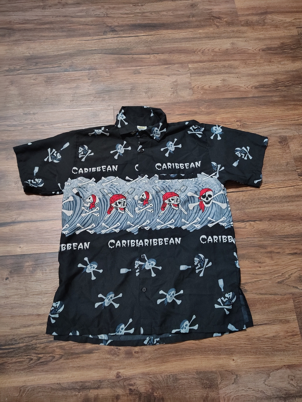 Caribbean Joe Black Pirate Graphic Short-Sleeve Button-Down Shirt
